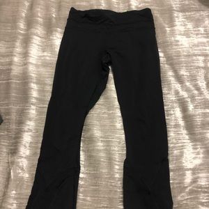 Lululemon Black Cropped Leggings